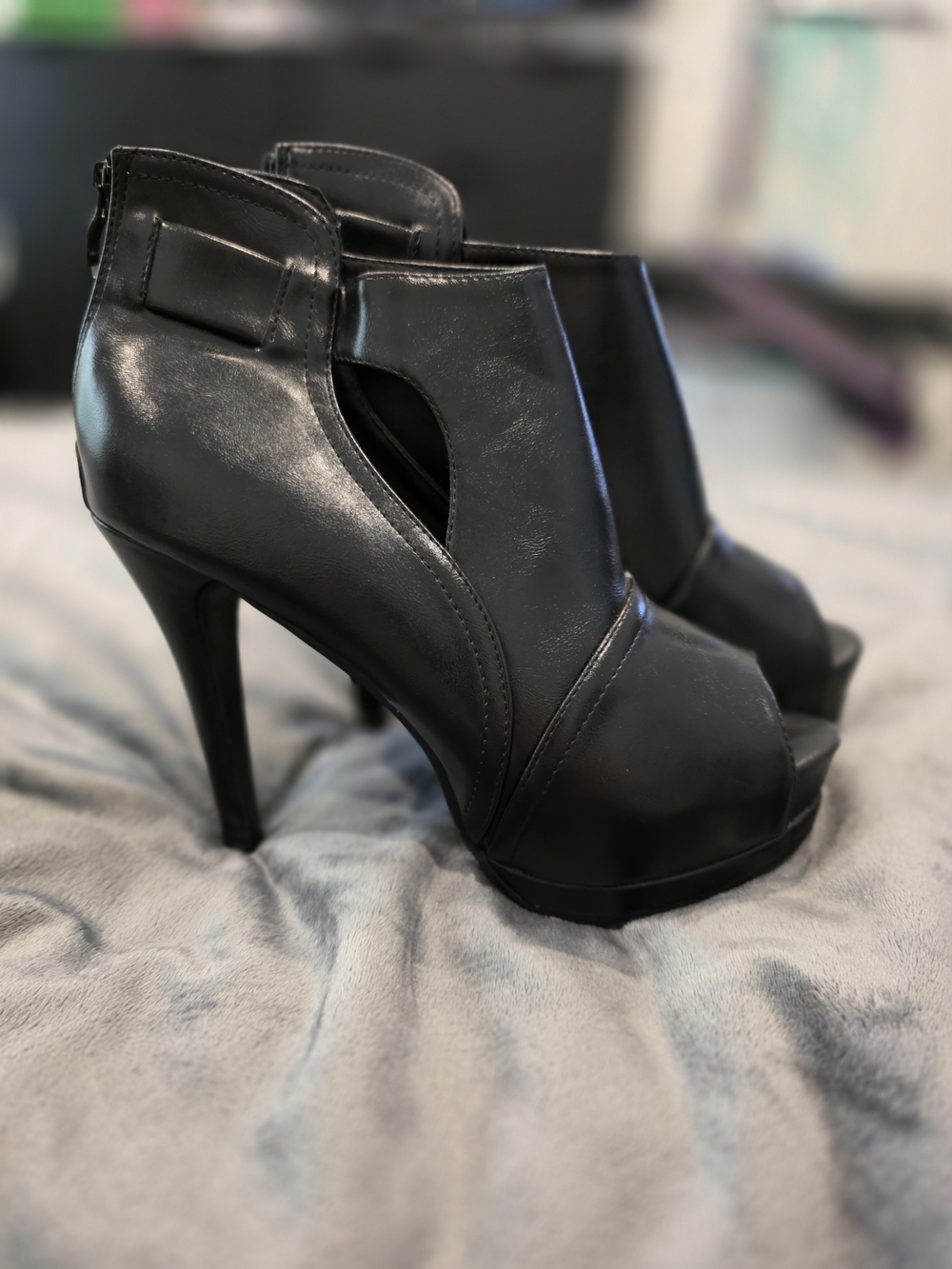 Black Peep-Toe High Heel Booties - Women's Fashion Pumps
